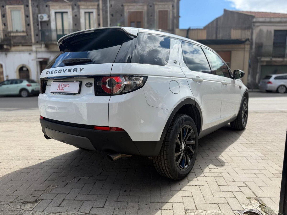 Land Rover Discovery Sport 2.0 TD4 150 CV SE (5)