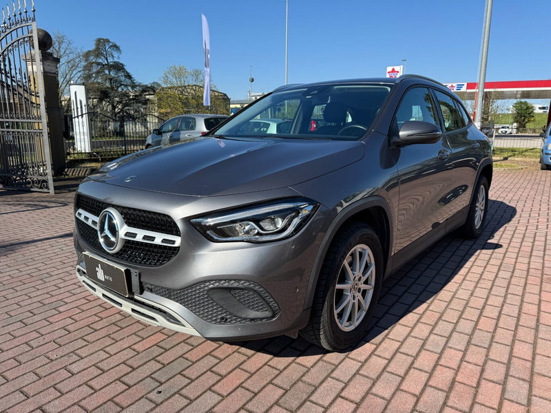 Mercedes-Benz GLA SUV 200 Automatic Business