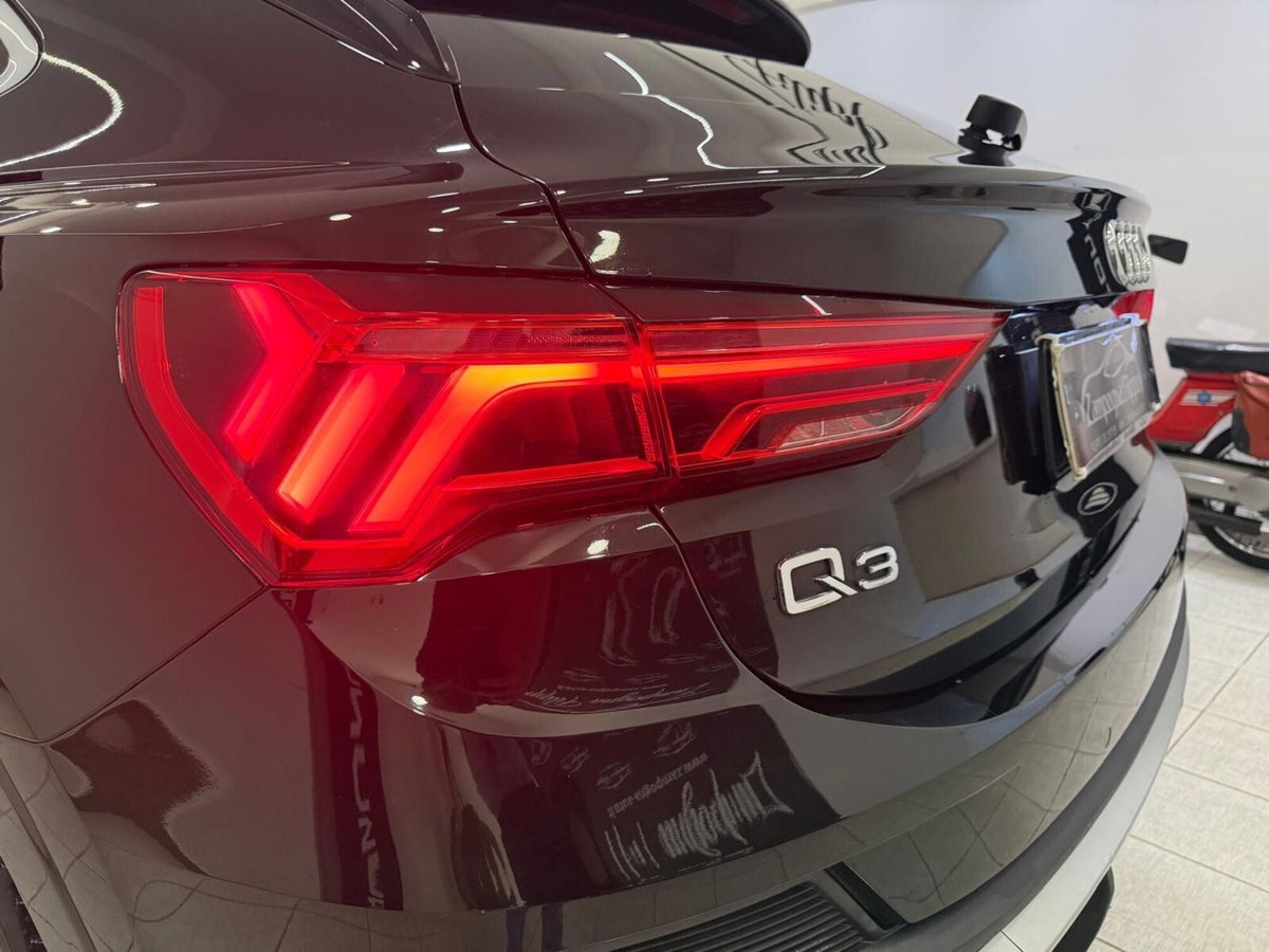 Audi Q3 Sportback 35 TDI quattro S tronic S line edition (11)