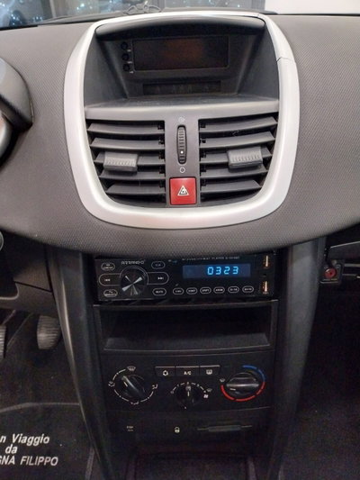 Peugeot 207 HDi 70CV 5p. XS (14)