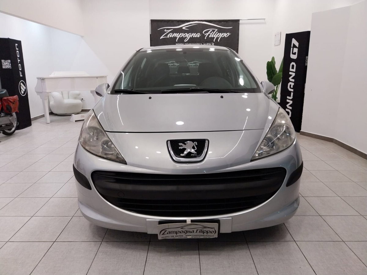 Peugeot 207 HDi 70CV 5p. XS (3)