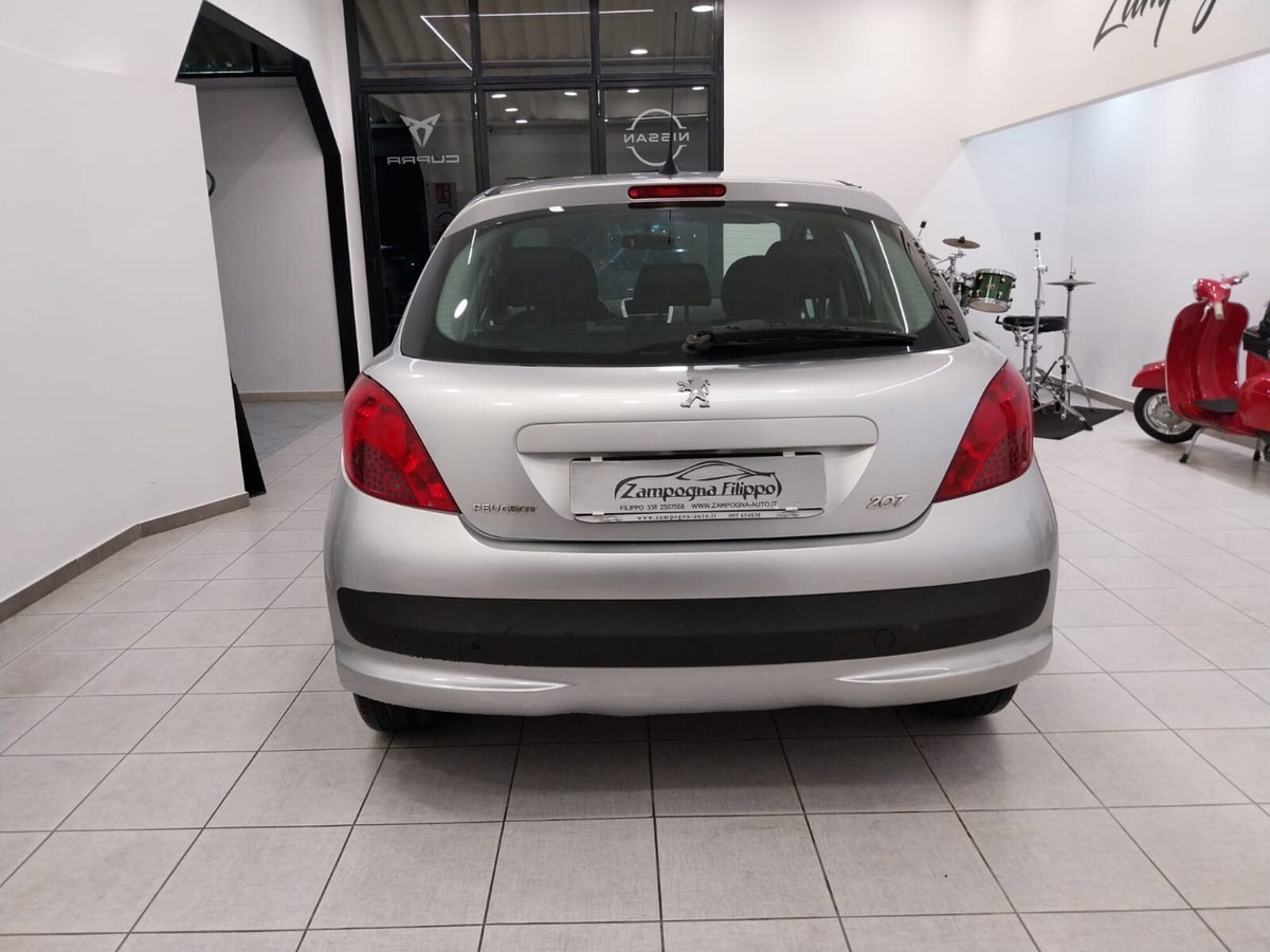 Peugeot 207 HDi 70CV 5p. XS (5)