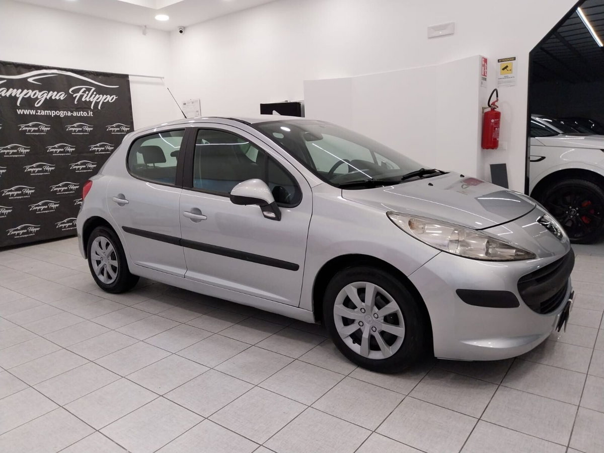 Peugeot 207 HDi 70CV 5p. XS (6)
