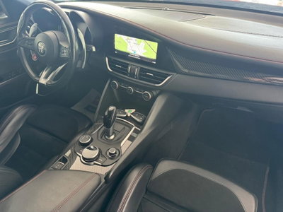 Alfa Romeo Giulia 2.9 T V6 AT8 Quadrifoglio (12)
