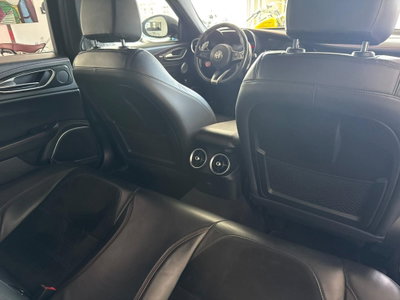 Alfa Romeo Giulia 2.9 T V6 AT8 Quadrifoglio (15)