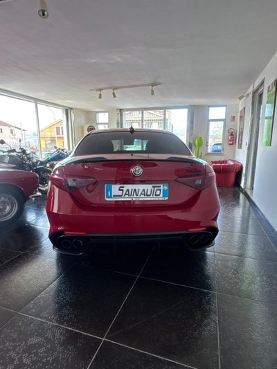 Alfa Romeo Giulia 2.9 T V6 AT8 Quadrifoglio (4)