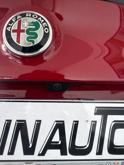 Alfa Romeo Giulia 2.9 T V6 AT8 Quadrifoglio (8)