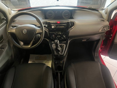 Lancia Ypsilon 1.2 69 CV 5 porte Gold (11)