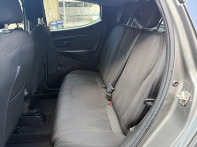 Lancia Ypsilon 1.2 69 CV 5 porte GPL Ecochic Gold (10)