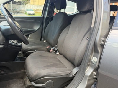 Lancia Ypsilon 1.2 69 CV 5 porte GPL Ecochic Gold (11)