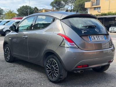 Lancia Ypsilon 1.2 69 CV 5 porte GPL Ecochic Gold (4)