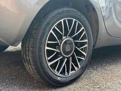 Lancia Ypsilon 1.2 69 CV 5 porte GPL Ecochic Gold (7)