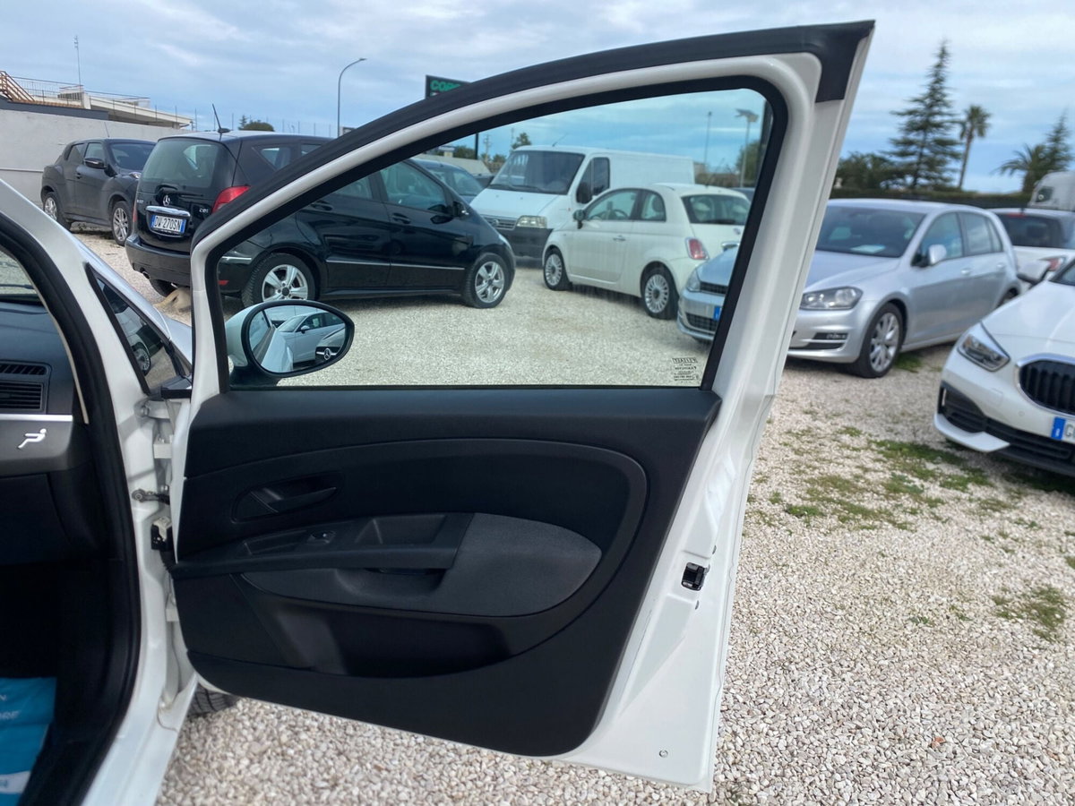 Fiat Grande Punto 1.2 5 porte Dynamic (15)