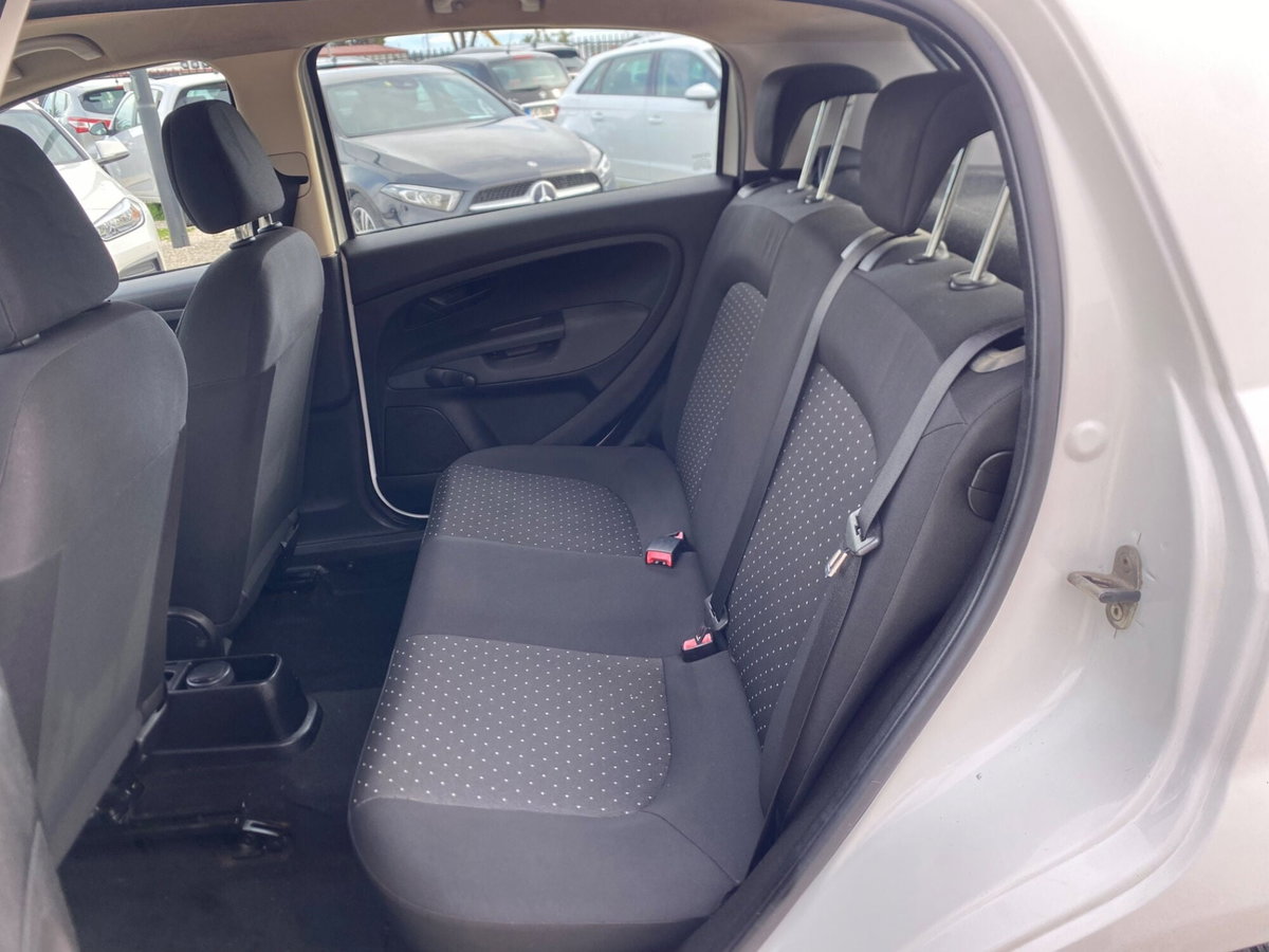 Fiat Grande Punto 1.2 5 porte Dynamic (17)