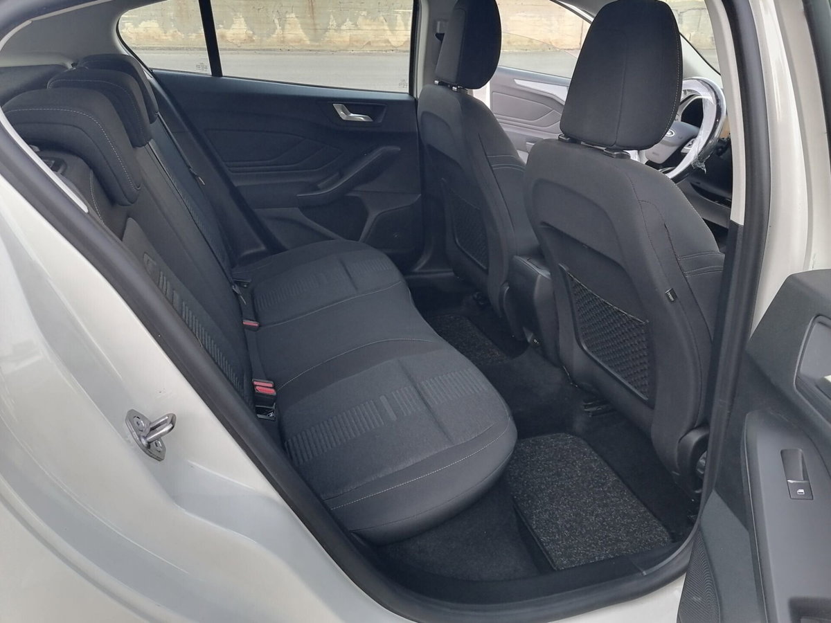 Ford Focus 1.5 EcoBlue 120 CV automatico 5p. Active V Co-Pilot (17)