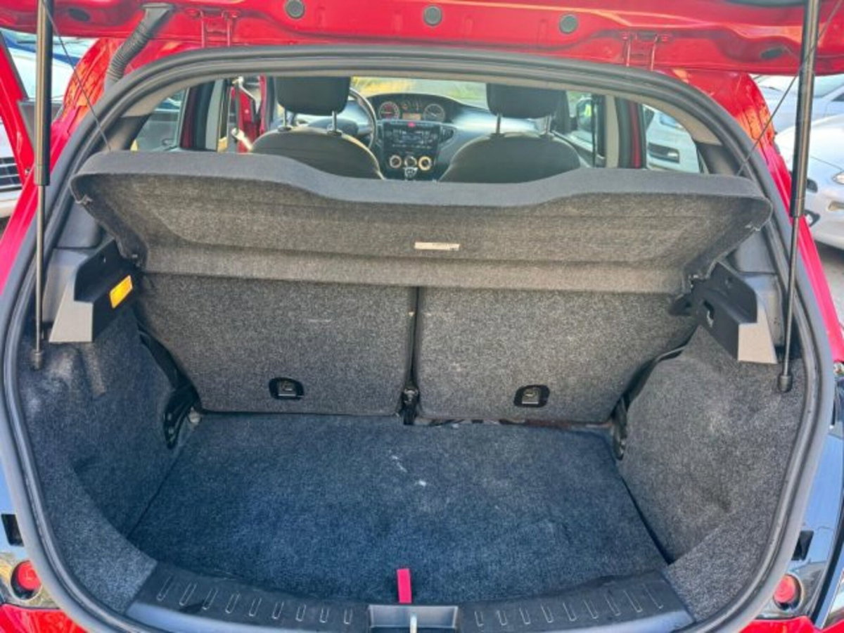 Lancia Ypsilon 1.0 FireFly 5 porte S&S Hybrid Ecochic Silver (18)