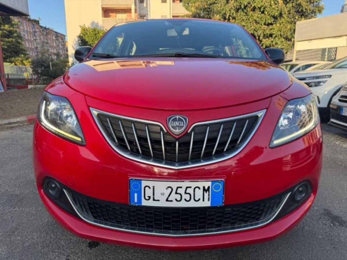 Lancia Ypsilon 1.0 FireFly 5 porte S&S Hybrid Ecochic Silver (7)