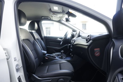 Mercedes-Benz Classe B 200 d Automatic Business (13)