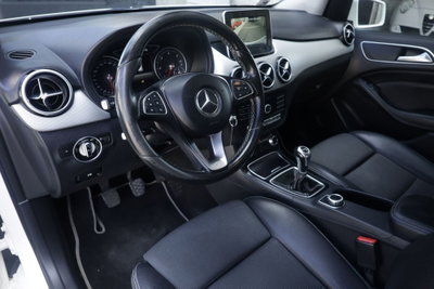 Mercedes-Benz Classe B 200 d Automatic Business (17)