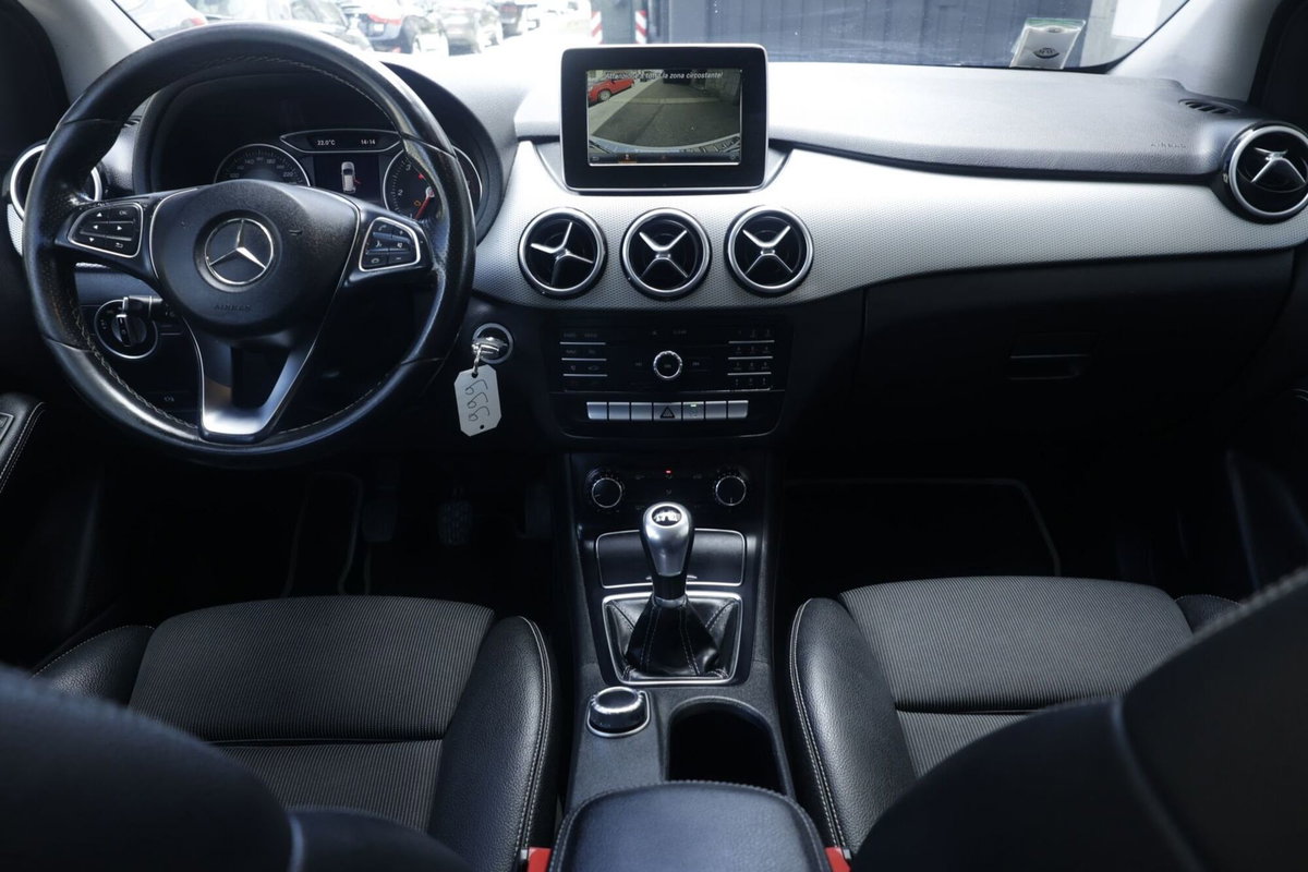 Mercedes-Benz Classe B 200 d Automatic Business (2)