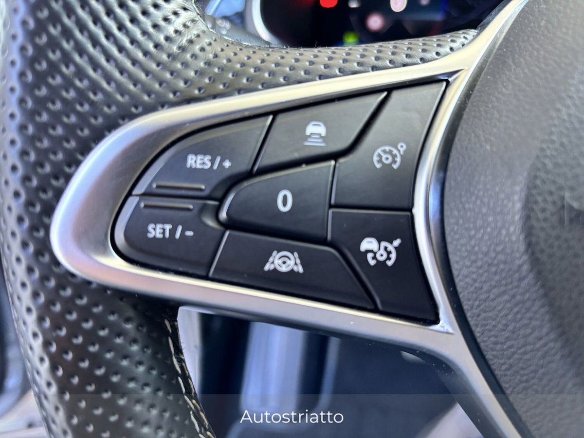 Renault Captur Full Hybrid E-Tech 145 CV Techno Fast Track (13)
