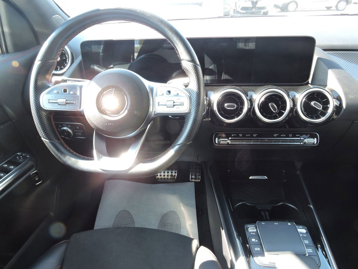 Mercedes-Benz GLA SUV 200 d Automatic Premium (10)