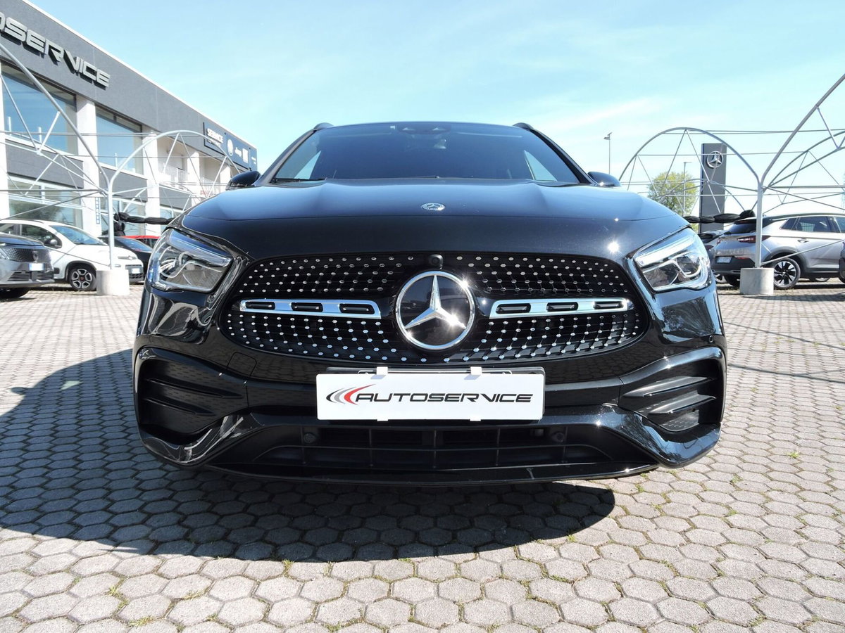 Mercedes-Benz GLA SUV 200 d Automatic Premium (2)