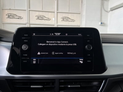 Volkswagen T-Roc 2.0 tdi Life 150cv dsg (10)
