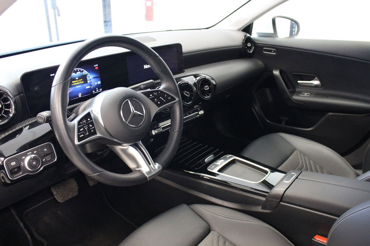 Mercedes-Benz Classe A 180 d Automatic Executive (7)