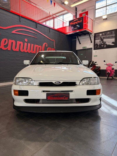 Ford Escort 1.6i turbo RS (2)