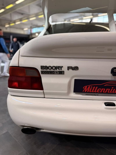 Ford Escort 1.6i turbo RS (6)