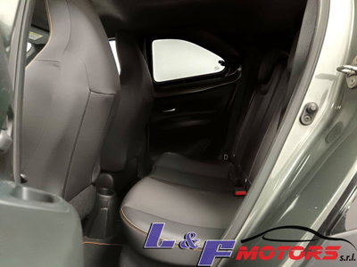 Toyota Aygo X 1.0 Lounge 72cv (17)