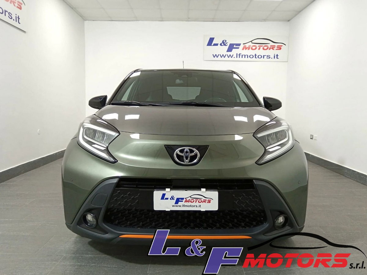 Toyota Aygo X 1.0 Lounge 72cv (3)