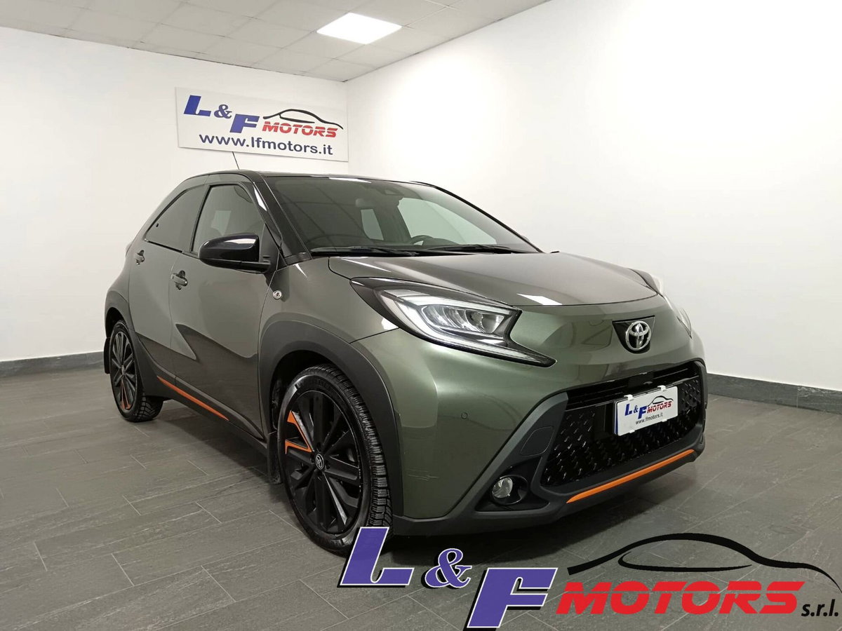 Toyota Aygo X 1.0 Lounge 72cv (4)