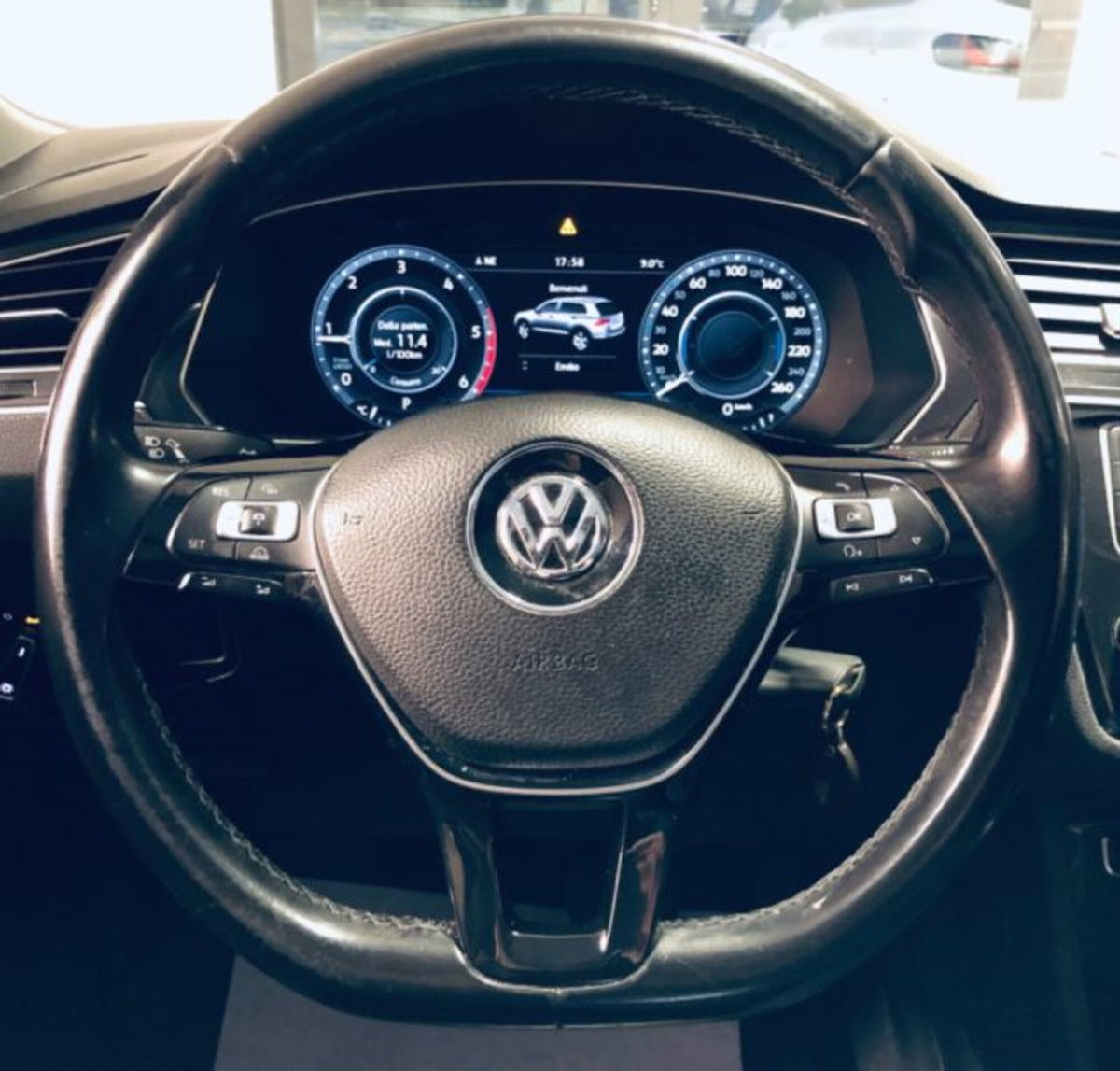 Volkswagen Tiguan 2.0 TDI SCR DSG 4MOTION Executive BMT (16)