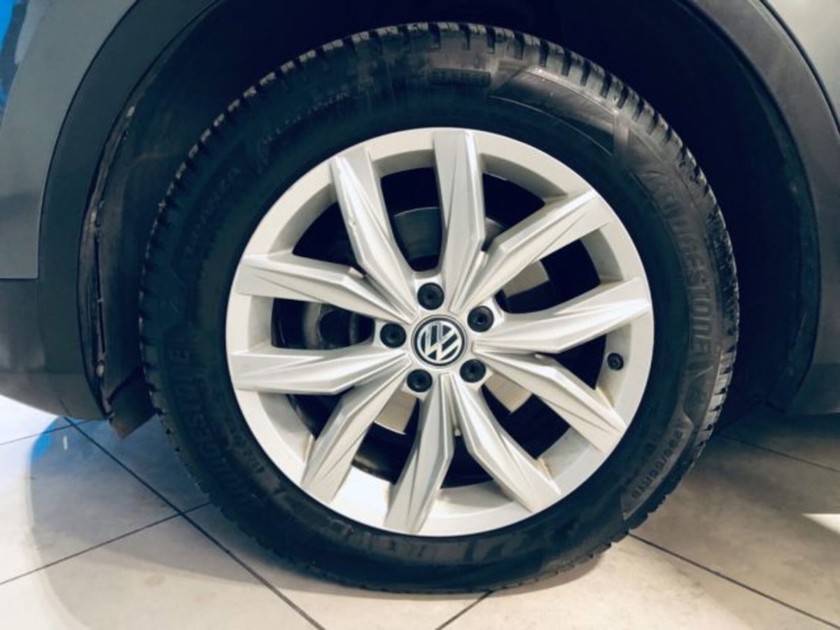 Volkswagen Tiguan 2.0 TDI SCR DSG 4MOTION Executive BMT (19)