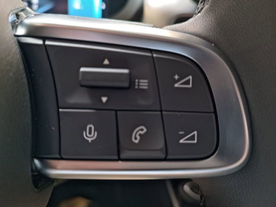Jeep Avenger 1.2 turbo e-hybrid mhev Summit fwd 110cv edct6 (13)