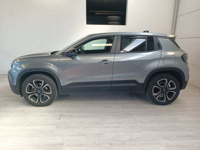 Jeep Avenger 1.2 turbo e-hybrid mhev Summit fwd 110cv edct6 (4)