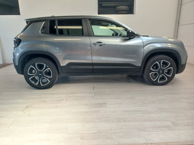 Jeep Avenger 1.2 turbo e-hybrid mhev Summit fwd 110cv edct6 (7)