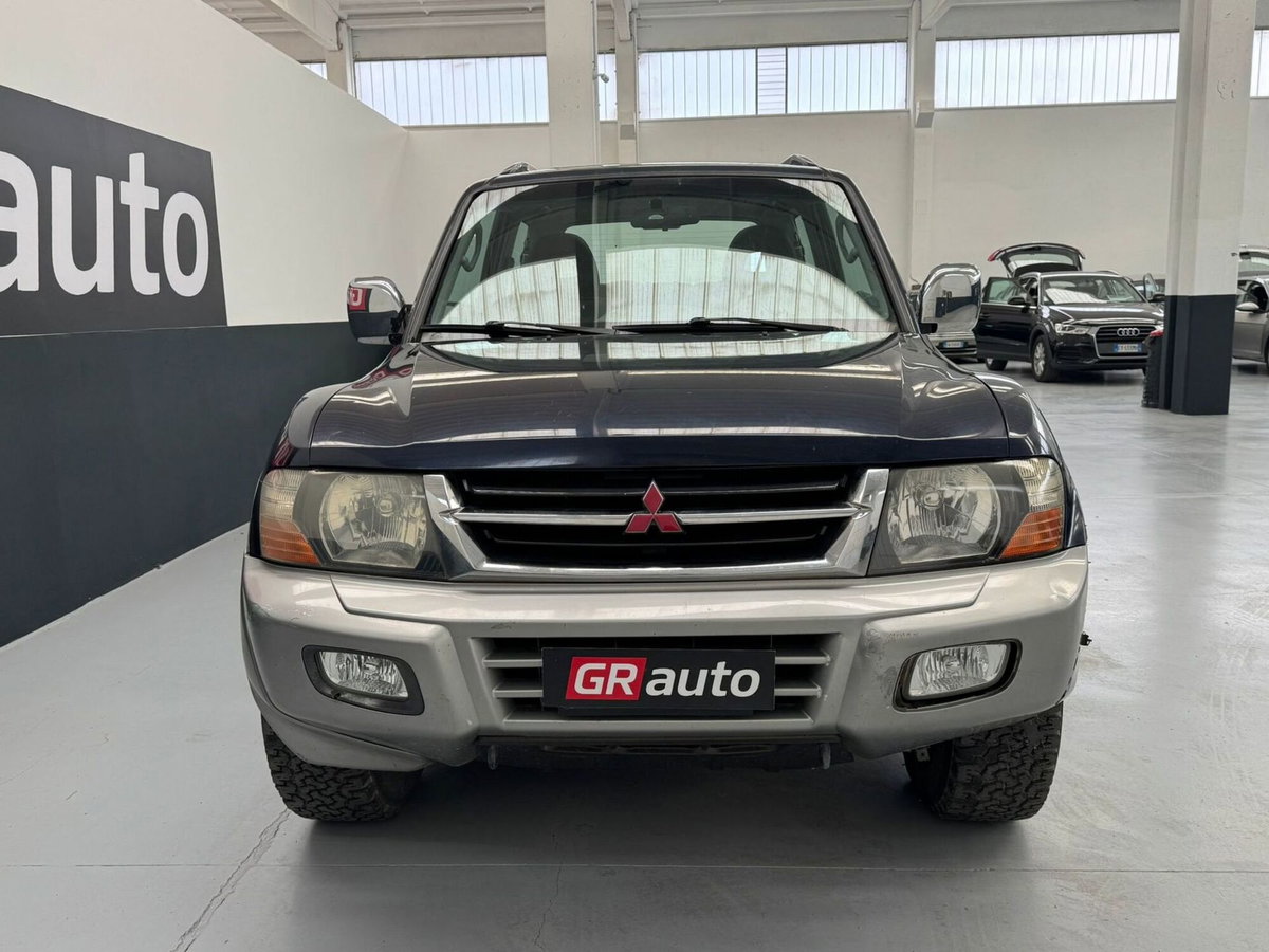 Mitsubishi Pajero 3.2 16V DI-D 3p. GLX Autocarro (4)