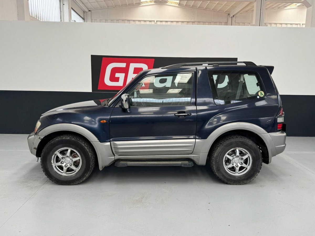 Mitsubishi Pajero 3.2 16V DI-D 3p. GLX Autocarro (5)