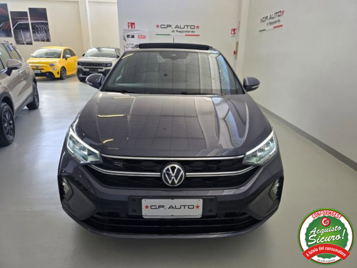 Volkswagen Taigo 1.0 tsi R-Line 115cv (2)