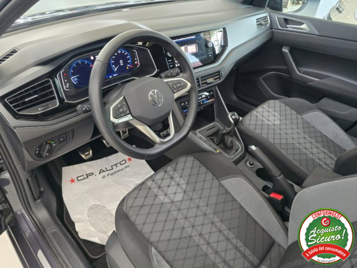 Volkswagen Taigo 1.0 tsi R-Line 115cv (18)