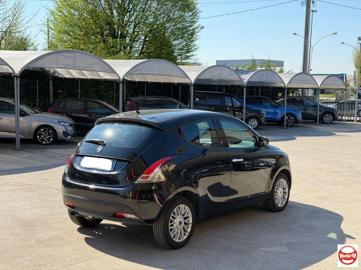 Lancia Ypsilon 1.3 MJT 16V 95 CV 5 porte S&S Gold (5)