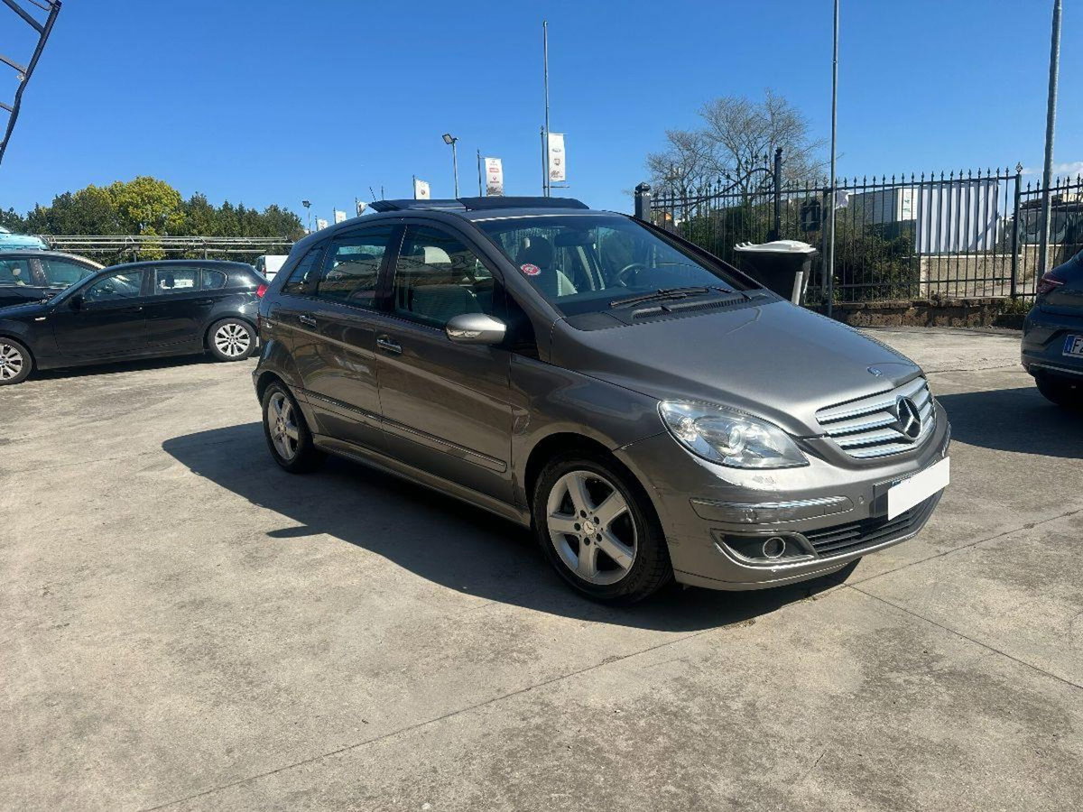 Mercedes-Benz Classe B 200 Turbo Chrome (8)
