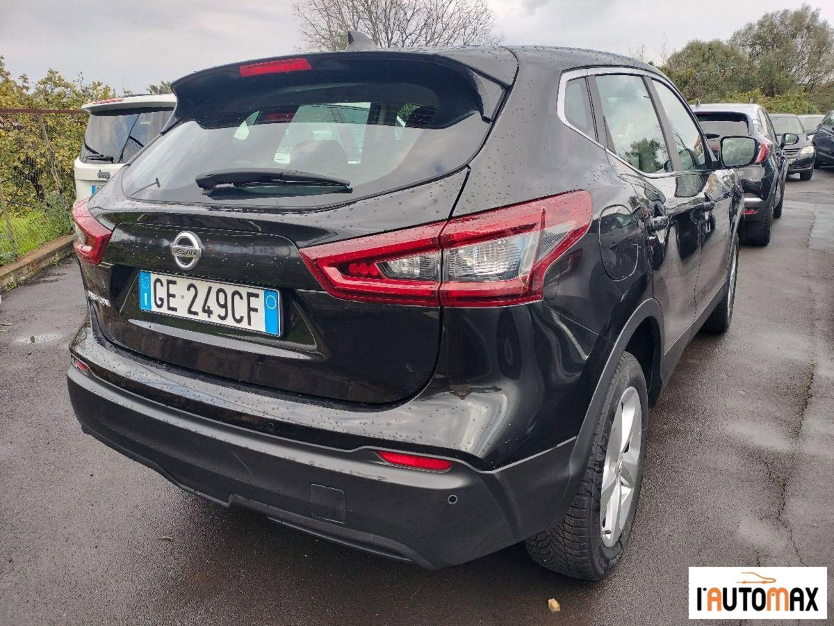 Nissan Qashqai 1.5 dCi 115 CV DCT Business (4)