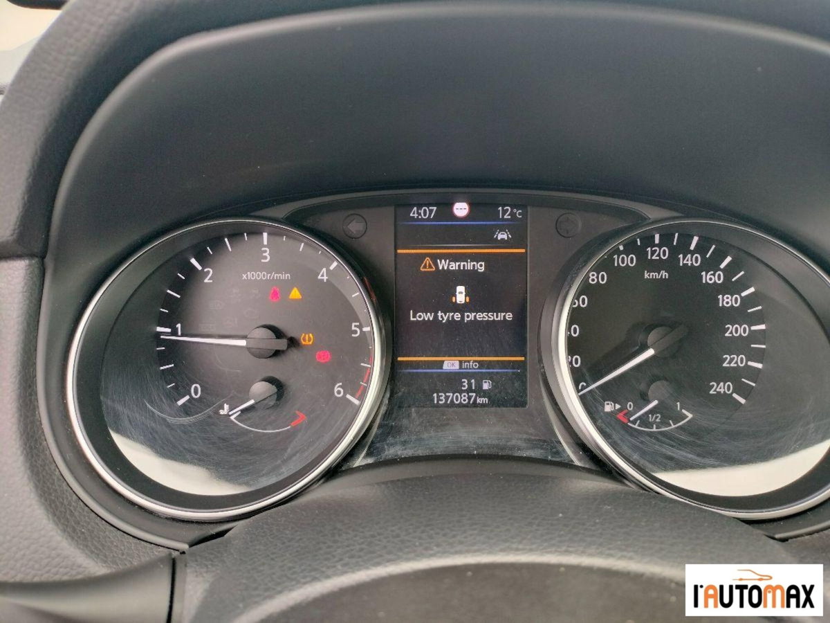 Nissan Qashqai 1.5 dCi 115 CV DCT Business (8)