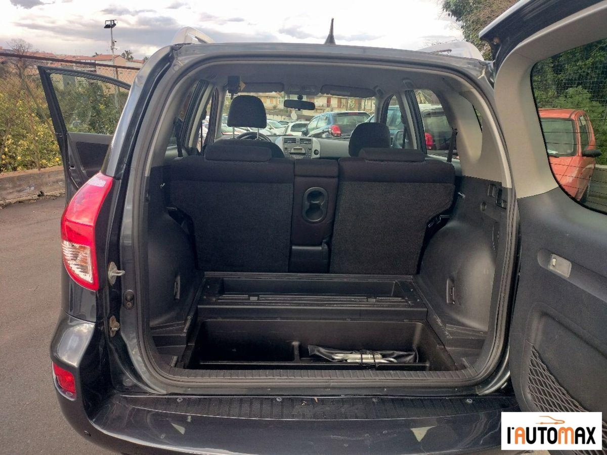 Toyota Rav4 2.2 D-4D 136 CV DPF Sol (13)