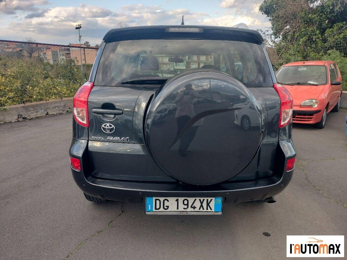Toyota Rav4 2.2 D-4D 136 CV DPF Sol (5)