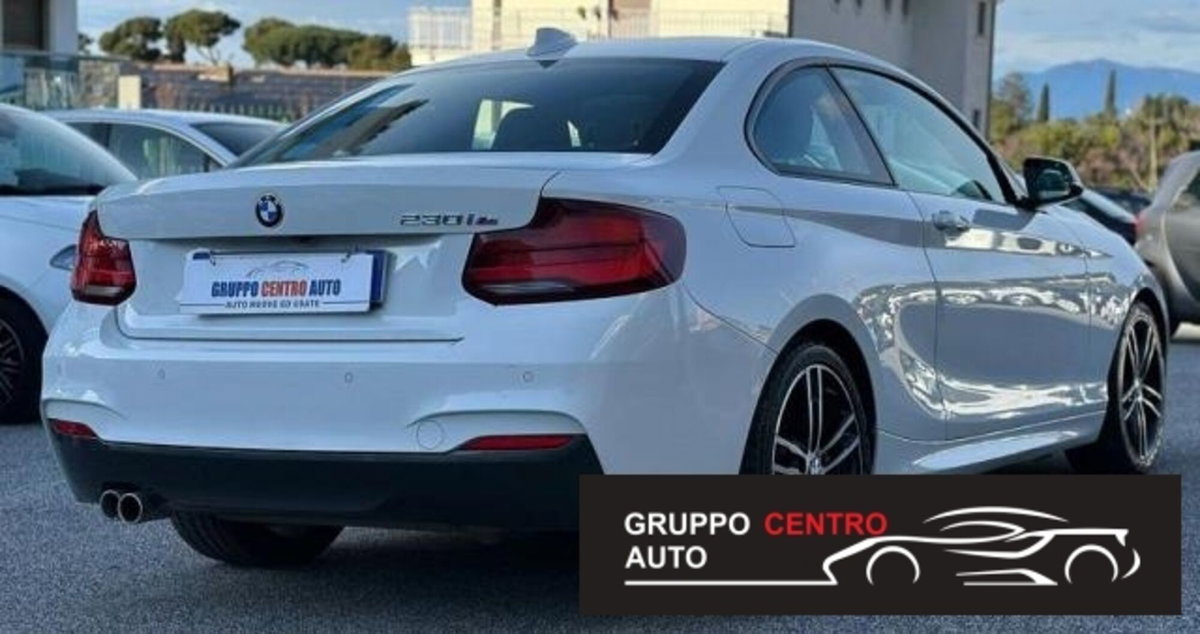 BMW Serie 2 Coupé 230i  Msport (3)